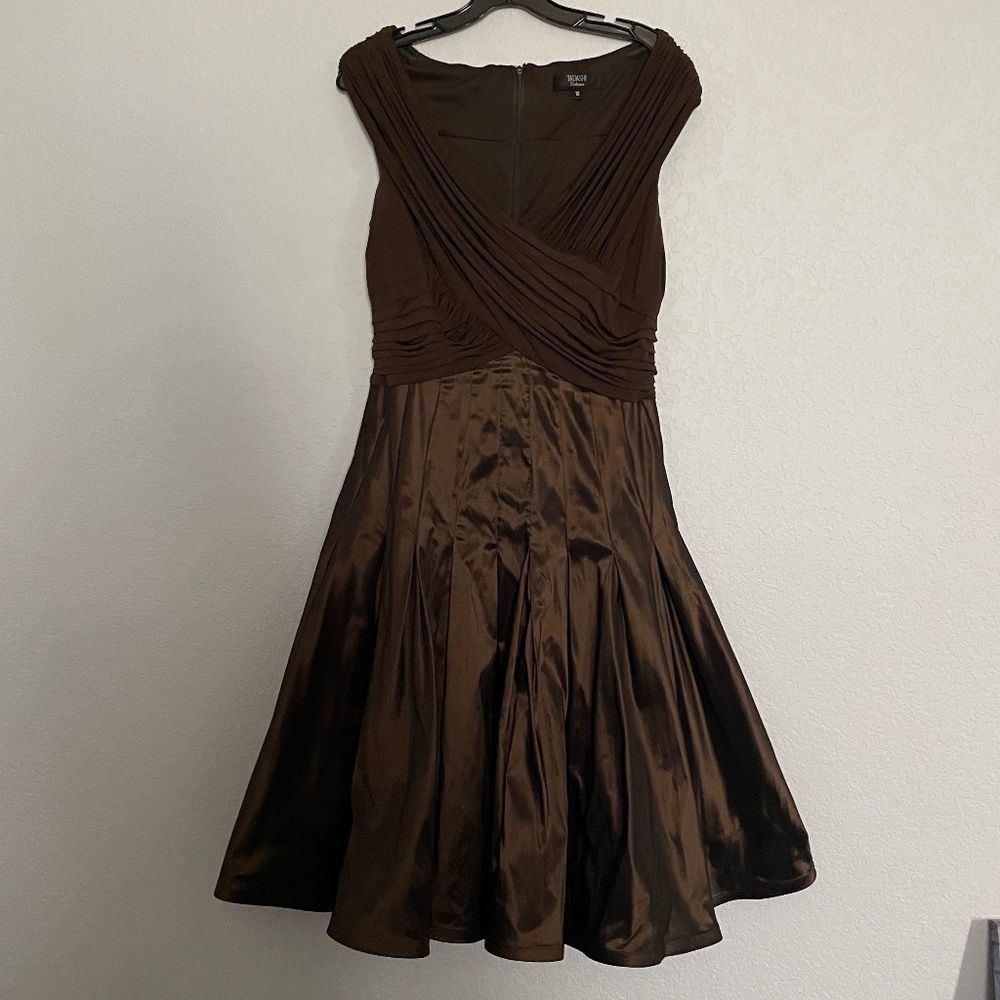 Tadashi Shoji Collection Dress Fit and Flare Sz 12 Like New